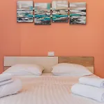 Sky Apartament. Bllok District