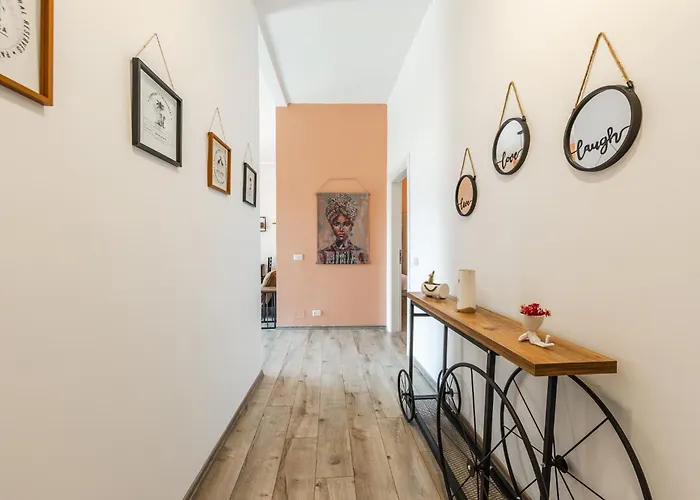 Sky Apartament. Bllok District アパート