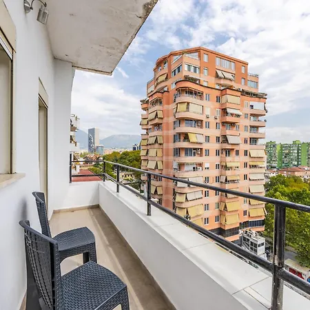 Sky Apartament. Bllok District Appartement Tirana