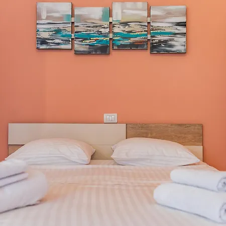 Sky Apartament. Bllok District