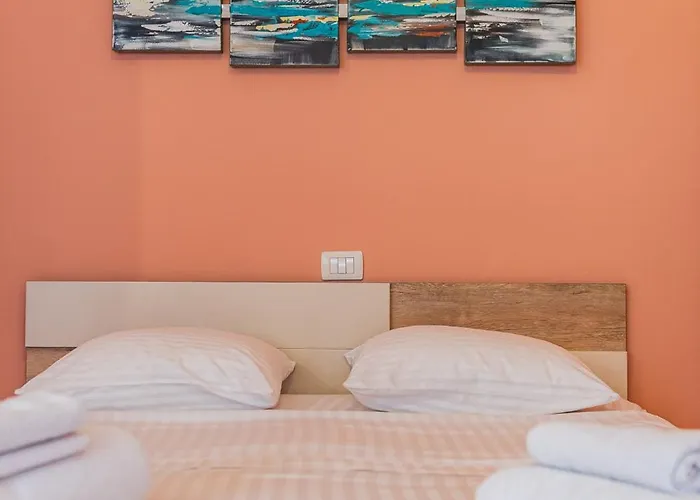 Sky Apartament. Bllok District