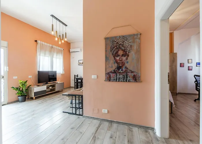 Sky Apartament. Bllok District Tirana